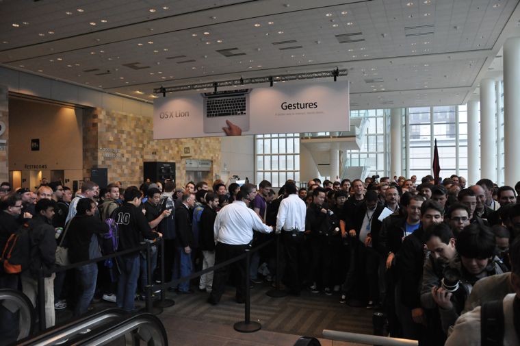 wwdc20110606 011