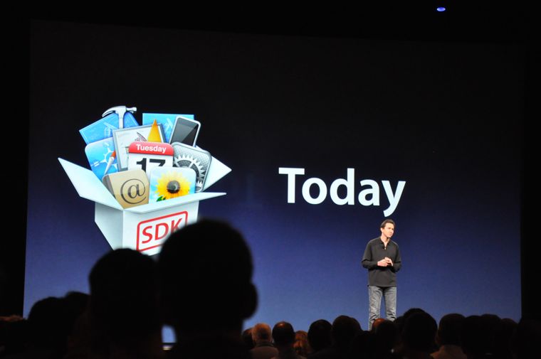 wwdc20110606 215