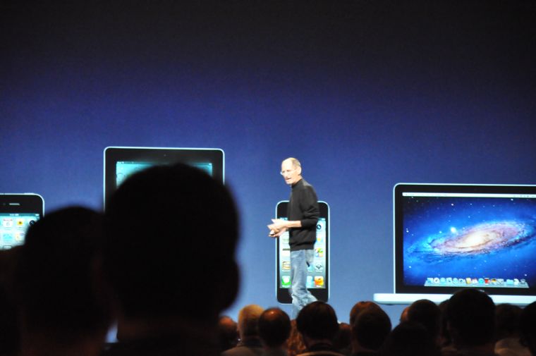 wwdc20110606 232