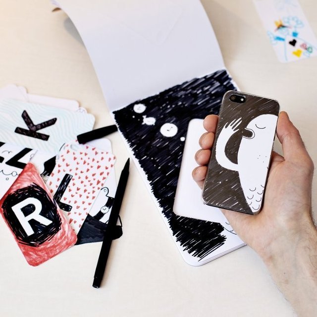 data photo krizzl iphone case1