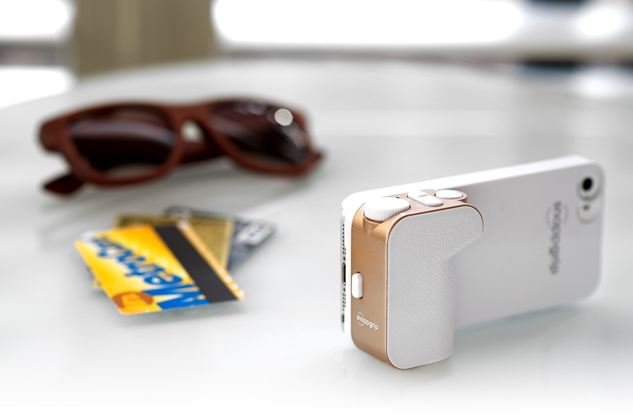 Snappgrip 아이폰 5/5s 카메라 컨트롤러 2 snappgrip_iphone5_1