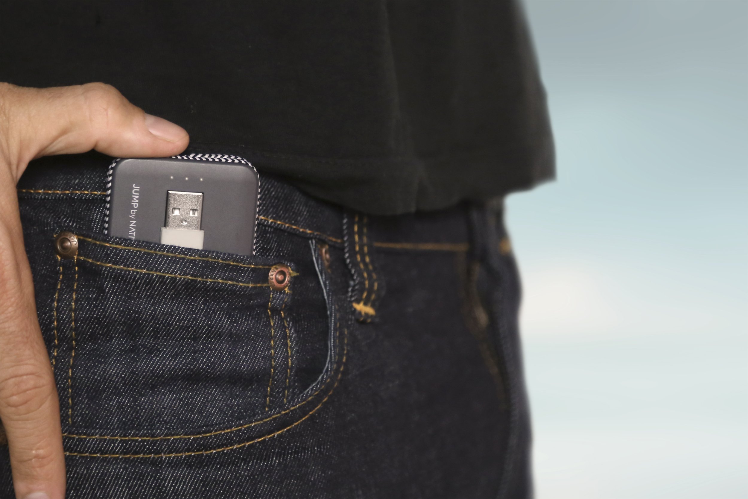 점프(Jump) 충전 케이블 by 네이티브 유니언 4 jump_charging_cable_by_native_union3