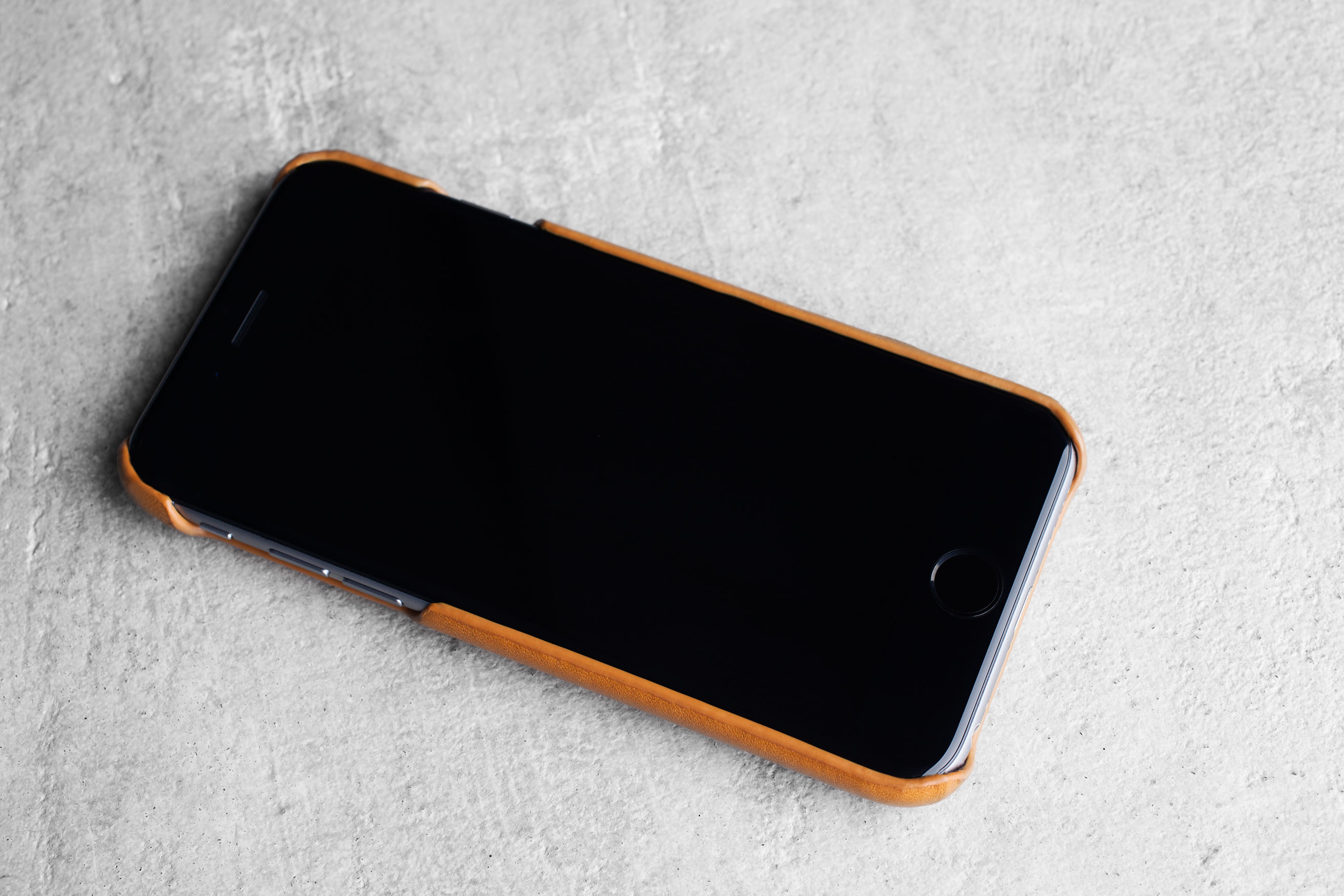 iPhone 6 가죽 케이스, MUJJO 13 Leather-Wallet-Case-for-iPhone-6-Tan-Lifestyle-502