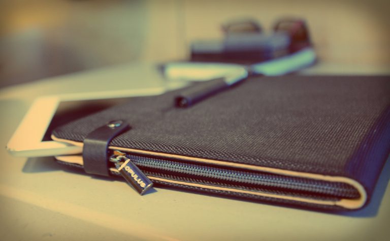 sleeve stand for ipad air3