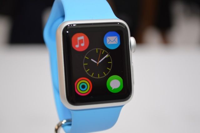 일본 덴산의 Taptic Engine만으로 Apple Watch 제작.