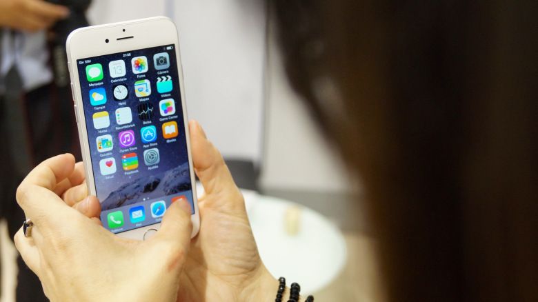 data_news_Apple_iPhone_6_Eduardo_Woo_Flickr