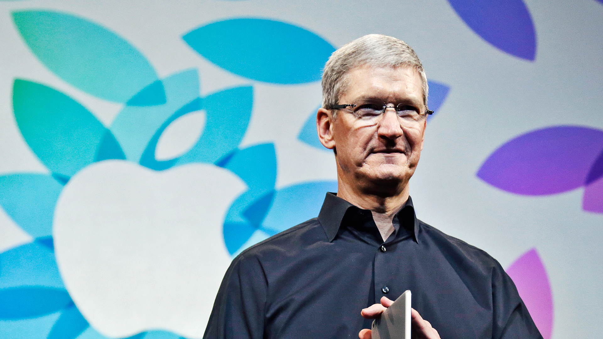 Apple Music 유료 과금 사용자는 650만 명이 이용중에 있다. 2 data-news-3020550_poster_p_1_tim_cook_calls_out_blogger_apple_event