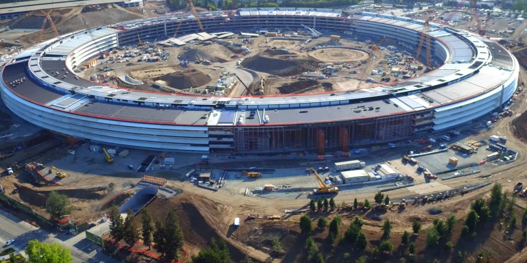 apple campus 2 september