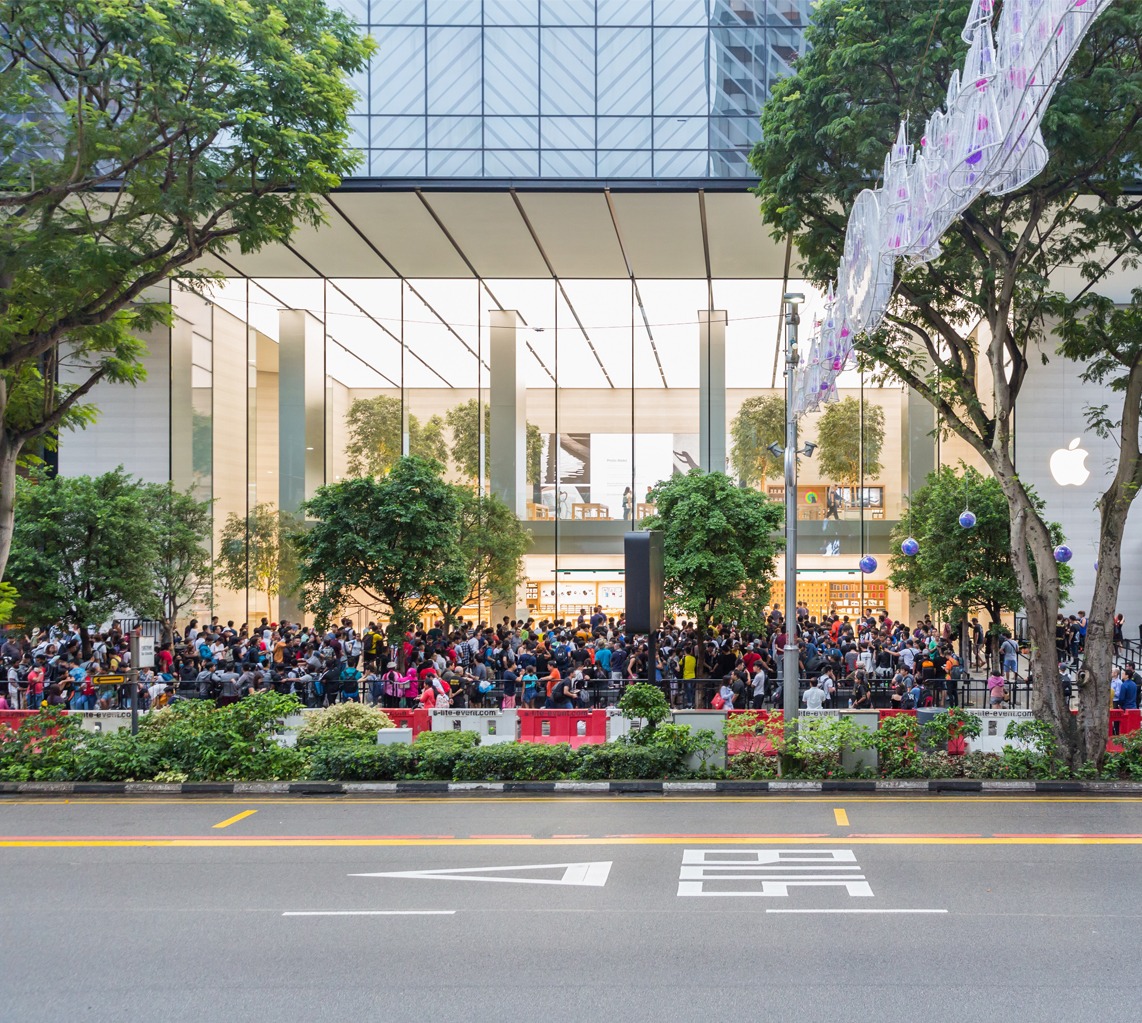iPhone X 애플 직영점 출시 사진 23 iPhoneX Launch Singapore entrance line 20171102