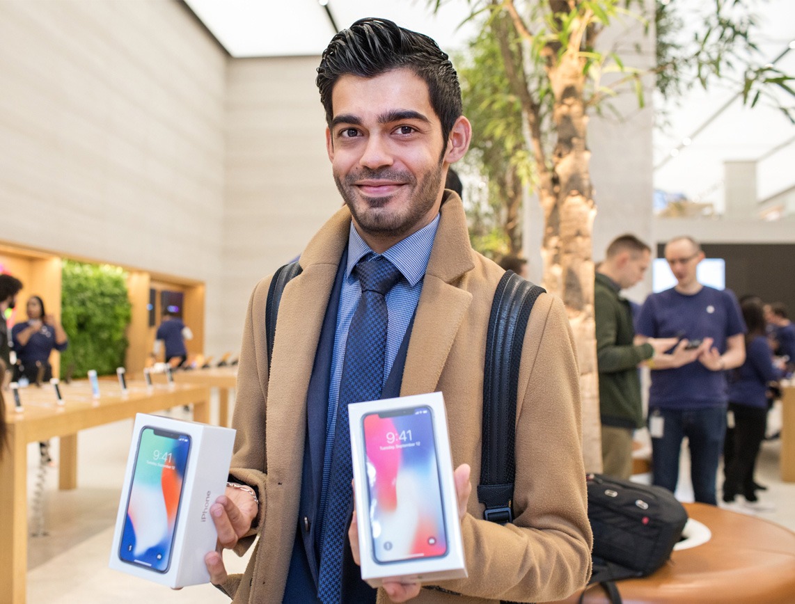 iPhone X launch regent street london holding product 20171102