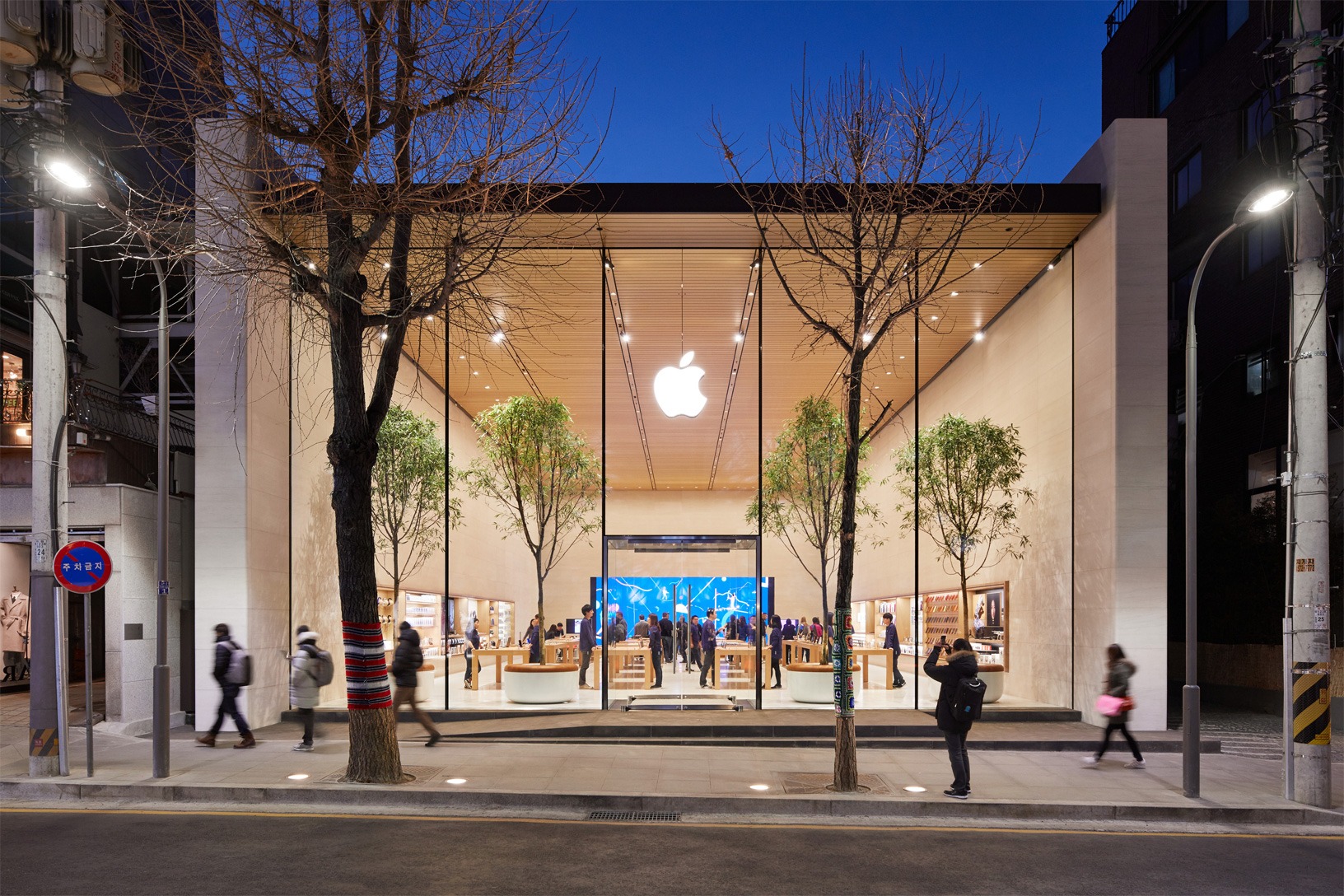 Apple 가로수길 2018년 1월 27일 3 Seoul Apple Garosugil 01242018