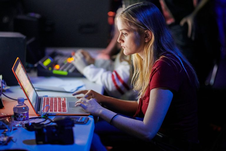 Apple Distingished Educators Huntington Beach student working on MacBook Pro 02252019