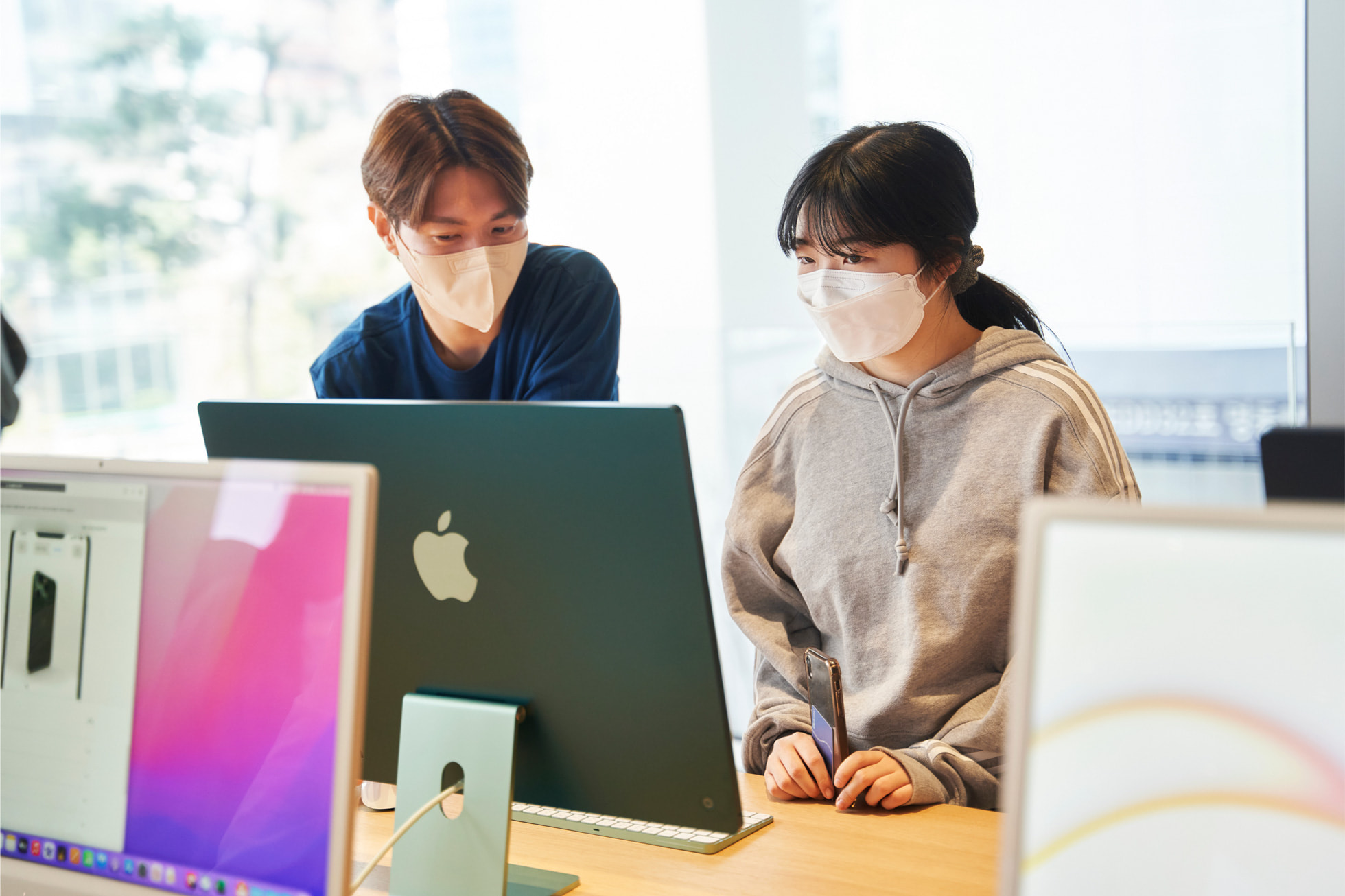 Apple 명동, 오픈 사진