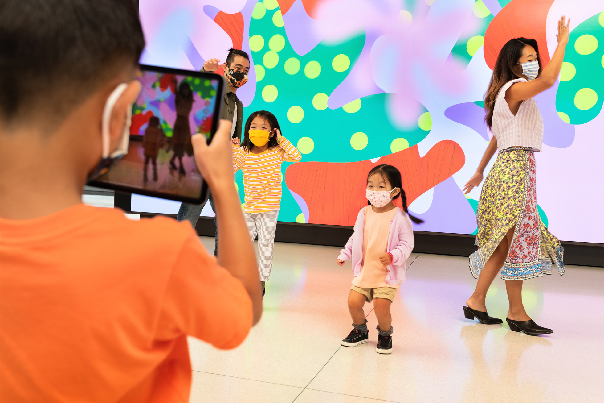 Apple Store, 가족을 위한 Apple 캠프 프로그램 소개