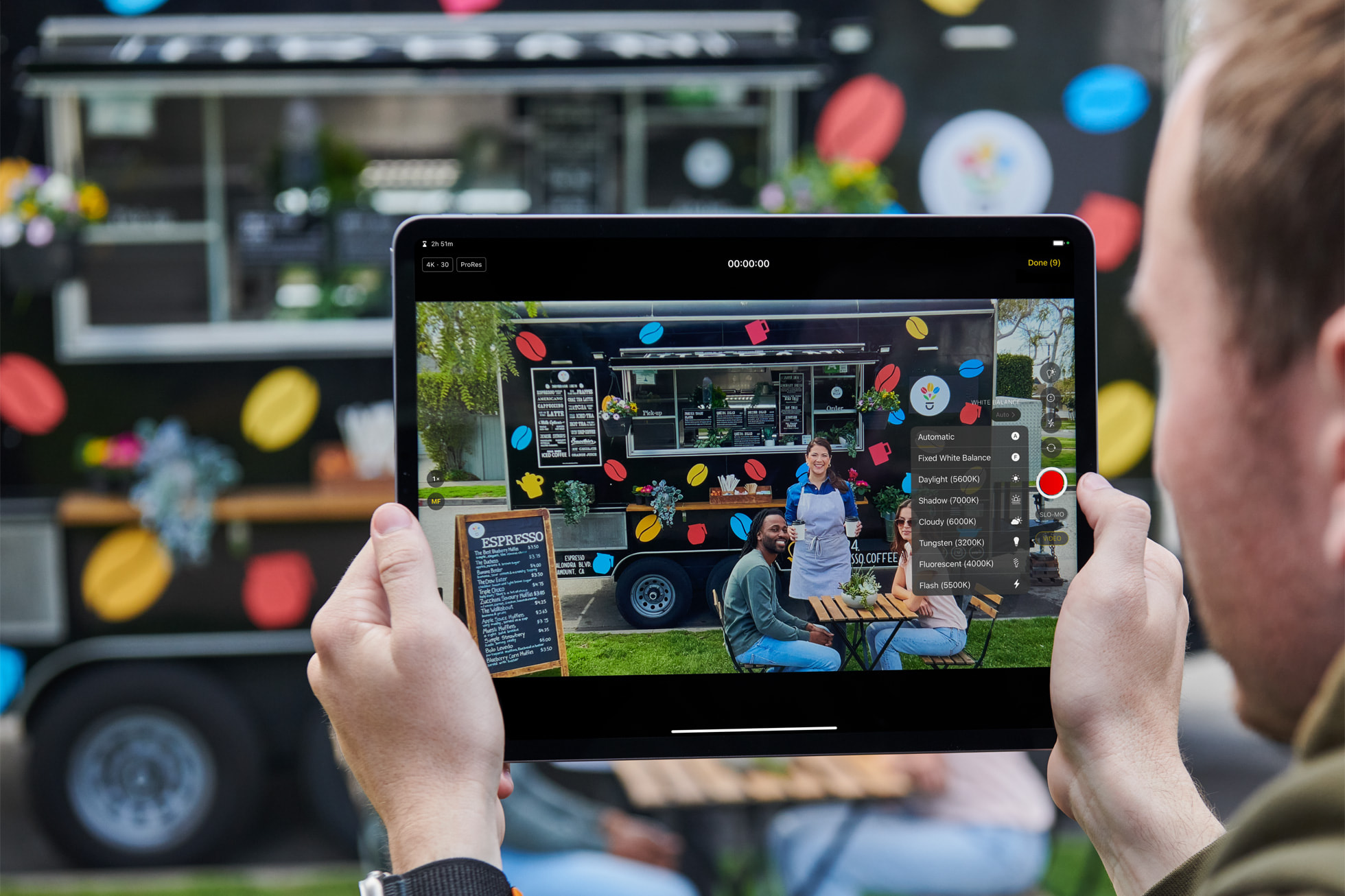 Apple, iPad용 Final Cut Pro 및 Logic Pro 출시