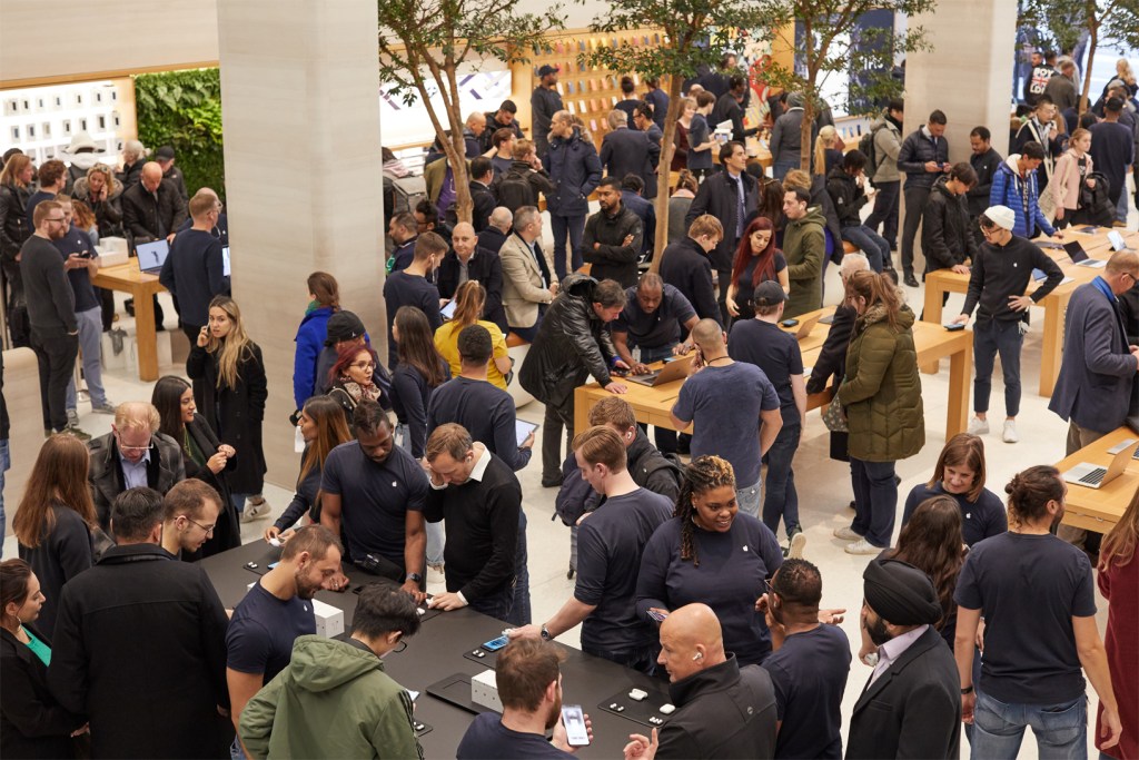 apple airpod pro launch london interior store 10302019 big.jpg.large 2x