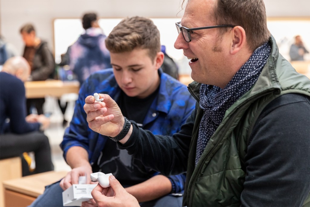 apple airpod pro launch ny customer airpod pro hands 10302019 big.jpg.large 2x