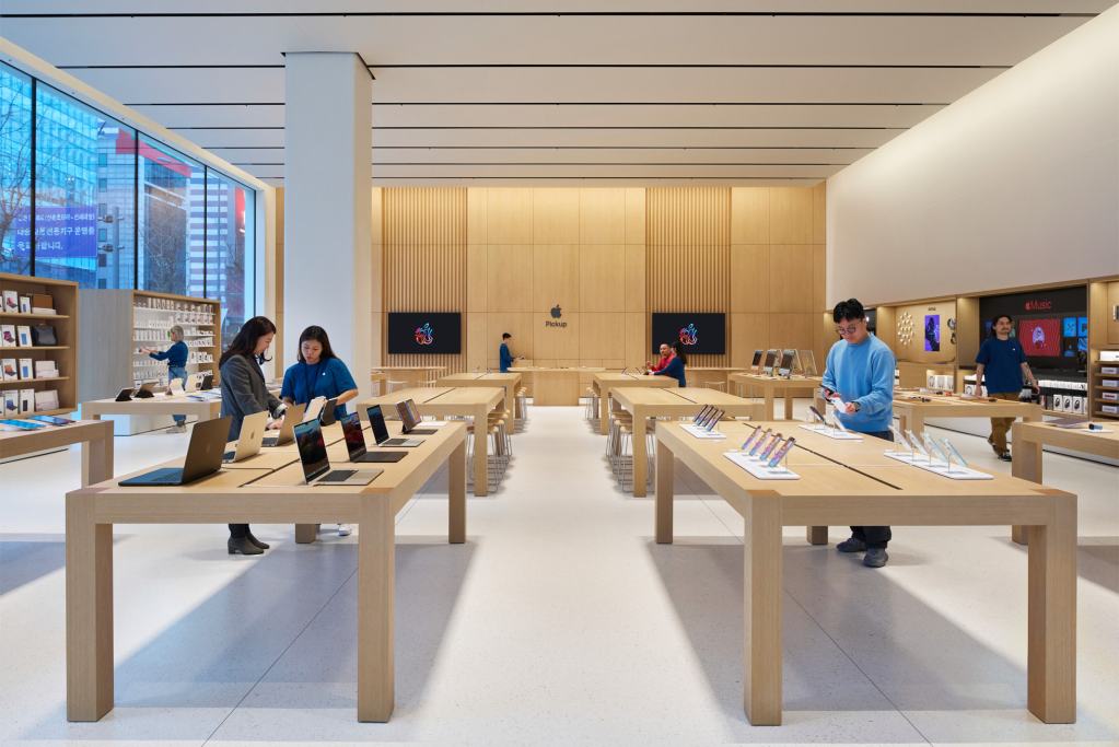 Apple 홍대, 1월 20일 토요일 개장 3 apple hongdae seoul media preview interior big.jpg.large 2x