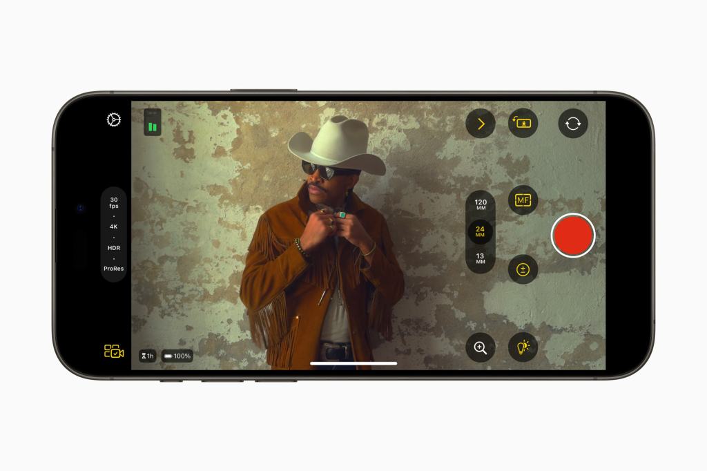 apple ipad pro final cut camera 240507 big.jpg.large 2x