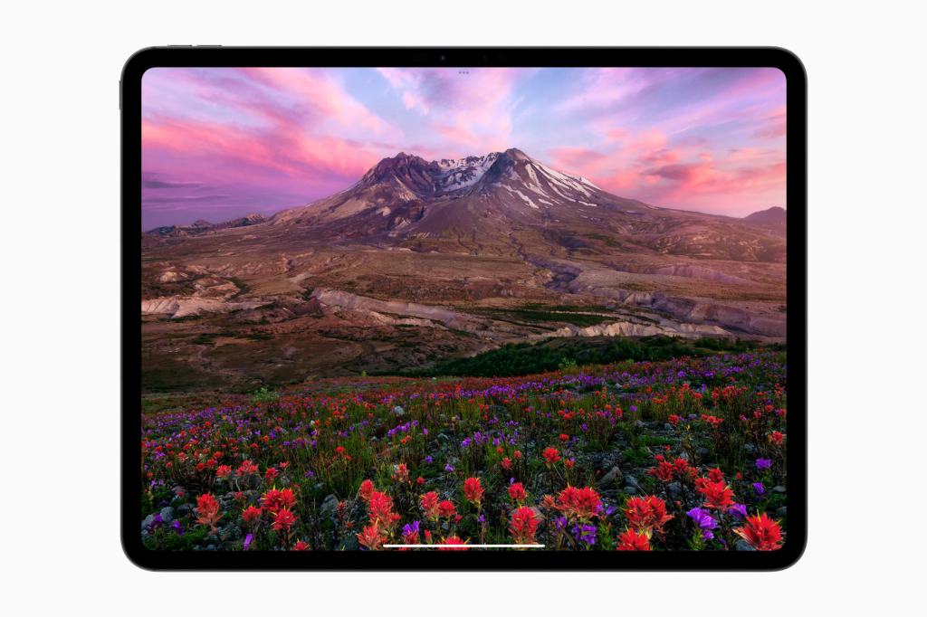 apple ipad pro ultra retina xdr with oled 240507 big.jpg.large 2x