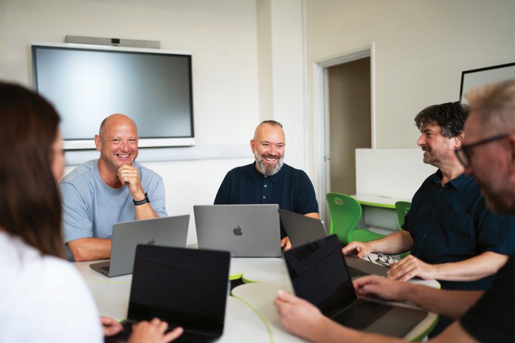 apple education initiatives wandsworth clc alex purssey and team big.jpg.large 2x
