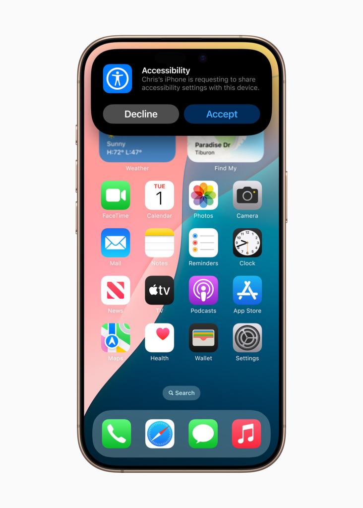 Apple, 올 하반기 출시되는 강력한 손쉬운 사용 기능 공개 12 iPhone 화면에 접근성 설정 공유 요청 알림이 나타나는 모습, 타인에게 수락 또는 거절 옵션 제공
