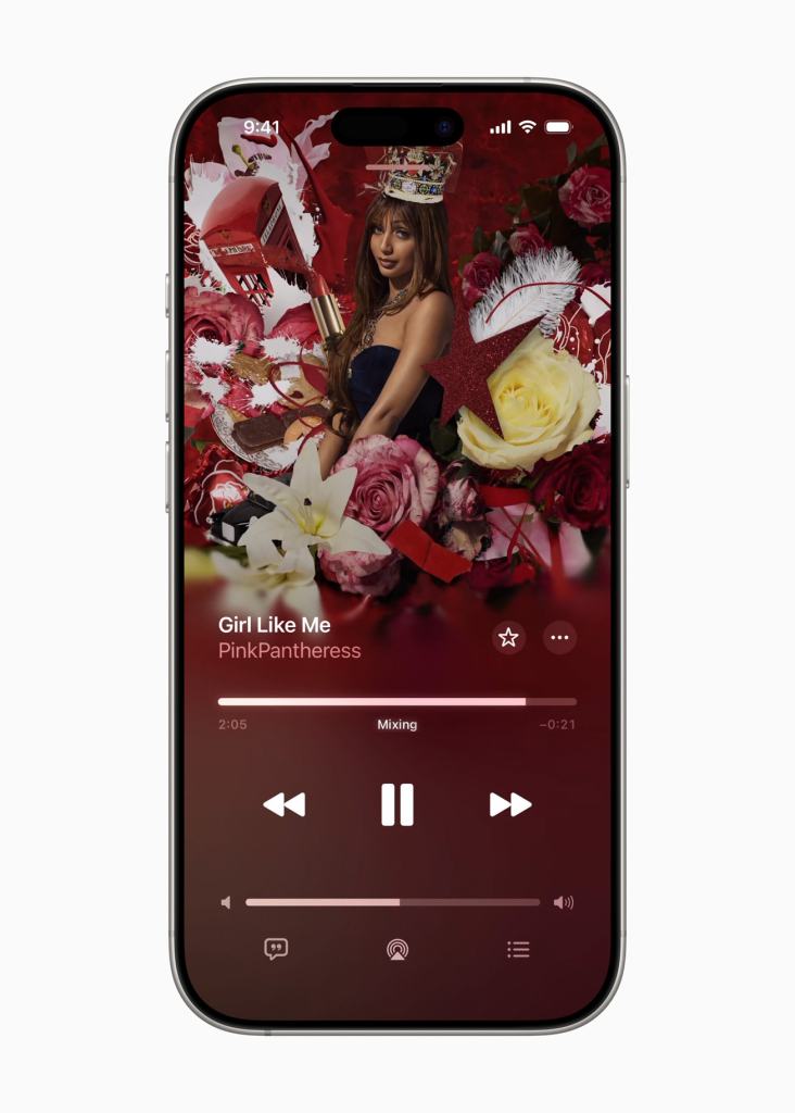 Apple Music의 인터페이스가 표시된 iPhone 화면, 곡 제목 'Girl Like Me'와 아티스트 'PinkPantheress'가 보이며, 믹싱 기능이 활성화됨.