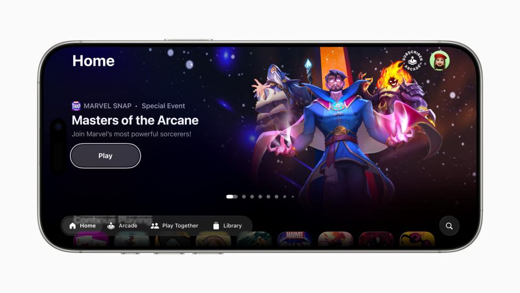 Apple Games 앱의 홈 화면, '마블 스냅' 특별 이벤트와 함께하는 '마스터스 오브 더 아케인' 배너가 표시되어 있으며, 캐릭터들이 마법을 사용하고 있는 모습.