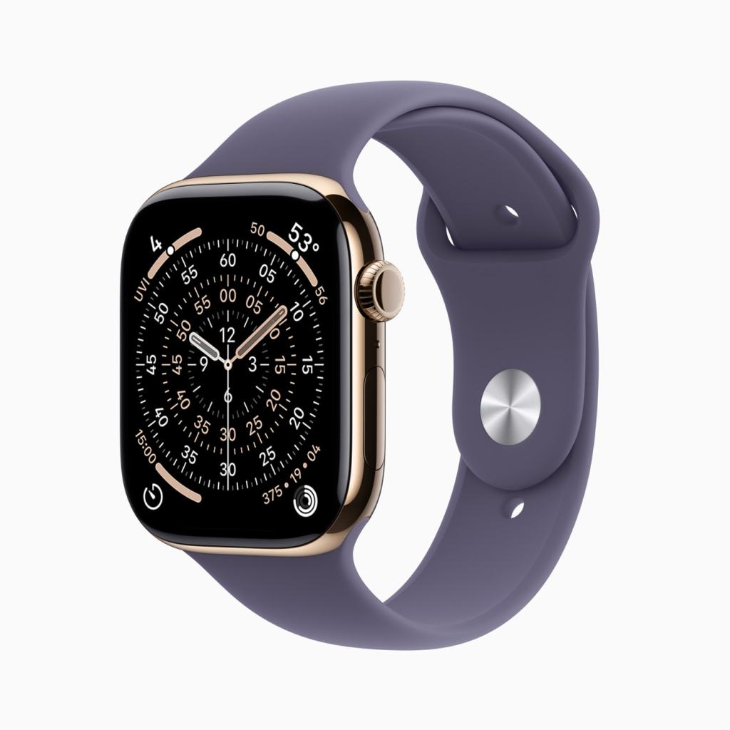 Apple Watch Series 11이 은은한 보라색 밴드를 착용하고 있는 모습과 복잡한 시계 페이스가 보여지는 이미지.