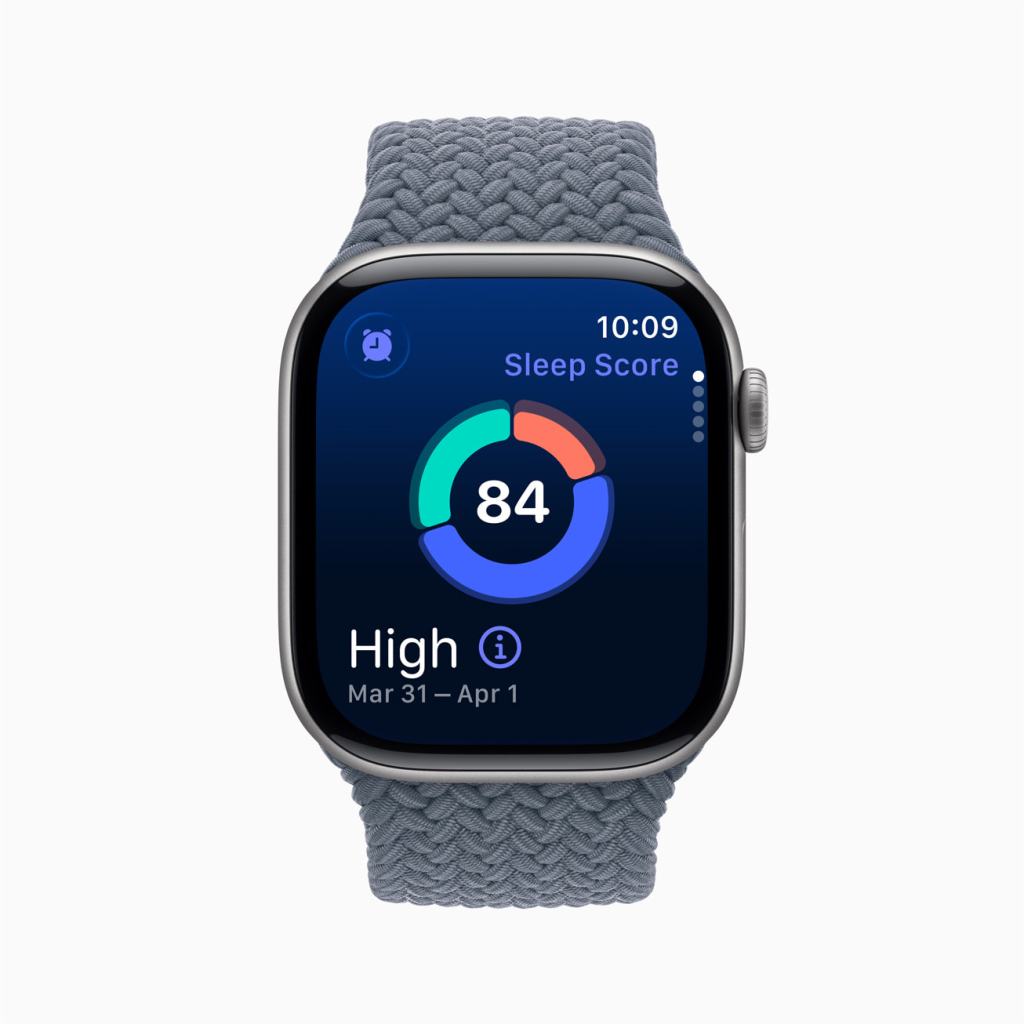 Apple Watch 화면에 표시된 수면 점수 및 기타 건강 정보.