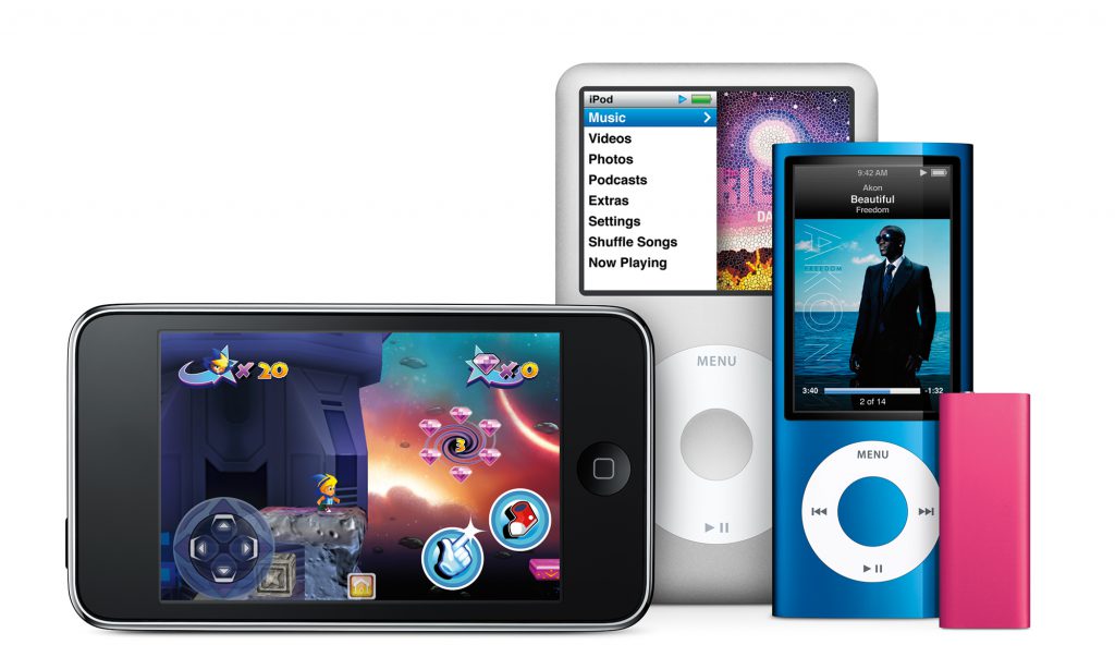 09ipod_fam