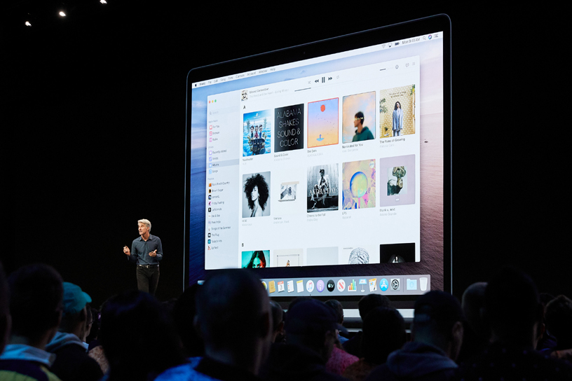 WWDC 2019에서 macOS Catalina를 소개하는 Craig Federighi